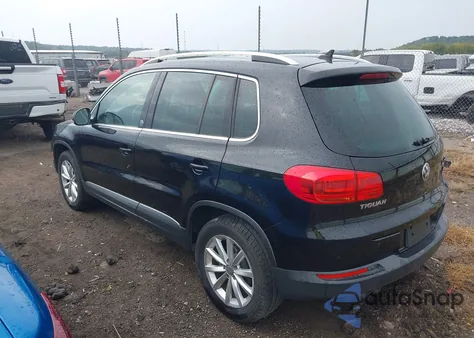 2017 Volkswagen Tiguan Wolfsburg Edition z USA, uszkodzony, nr VIN WVGRV7AX8HW502577